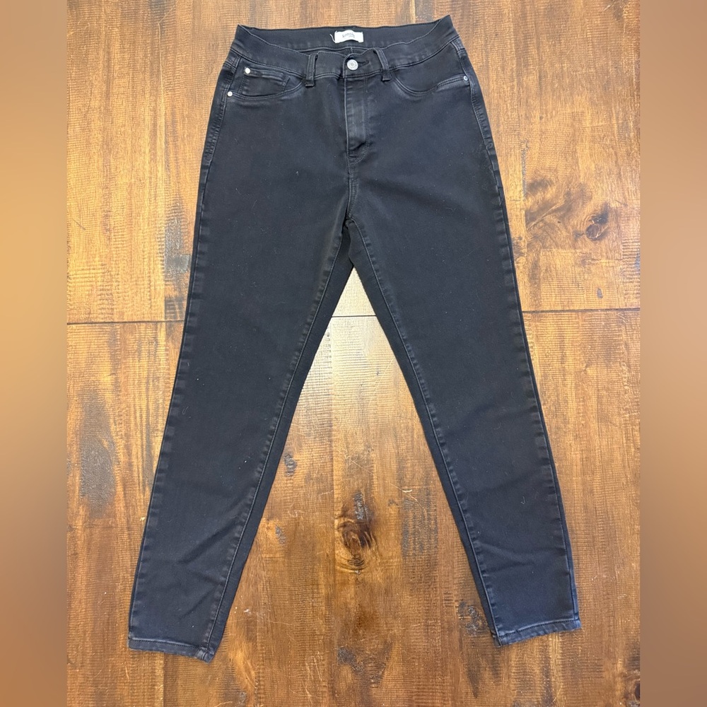 Kensie Women's Black Skinny Jeans